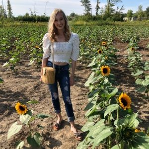 Vici crop top with puff sleeve